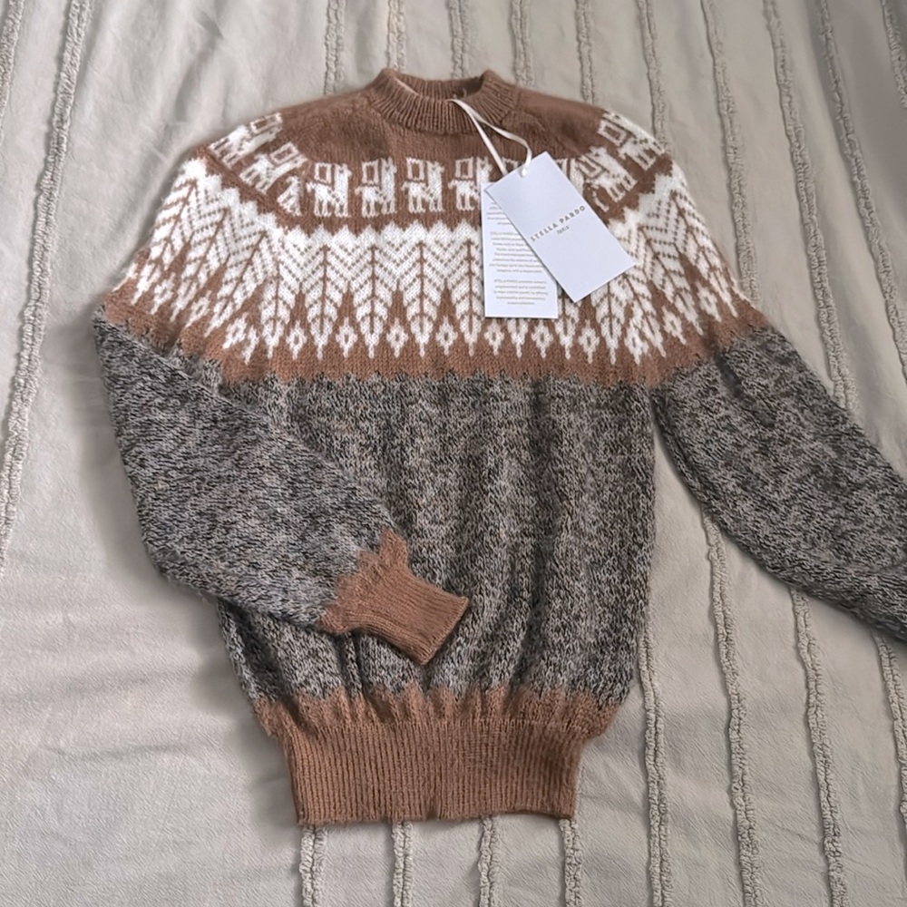 NWT Stella Pardo Paris High Neck Aztec Print Sweater